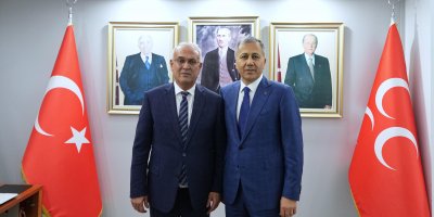 Bakan Yerlikaya'dan MHP Adana İl'e ziyaret...