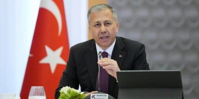 Bakan Yerlikaya duyurdu: Narkogüç Operasyonları kapsamında Adana Yumurtalık açıklarında Liberya bandıralı gemide 51 kilo 750 gram kokain ele geçirildi