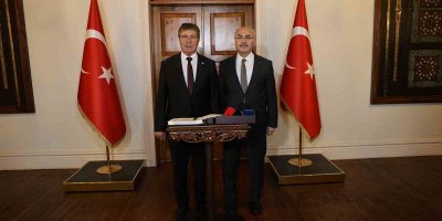 KKTC Başbakanı Üstel Adana’da