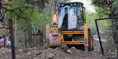 Dere yatağı tersine aktı