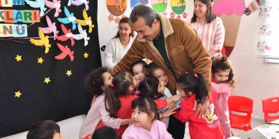 Çetin: “Bu ülkenin geleceği sizlersiniz”