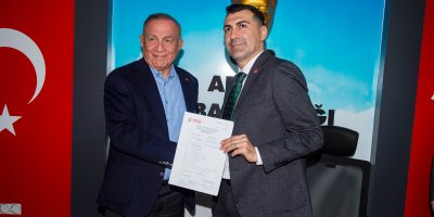 Başkan Akay, ikinci dönem için başvurusunu yaptı