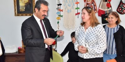 Kursiyerlerin ele emeği göz nuru ürünleri beğeni topladı