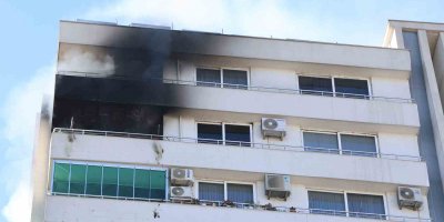 Lüks apartmandaki yangın korkuttu