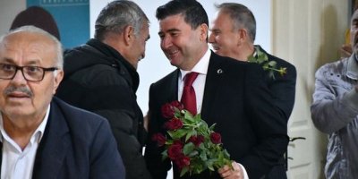 Yusuf Özer'den Sarıçam'da miting havasında aday adaylığı başvurusu!