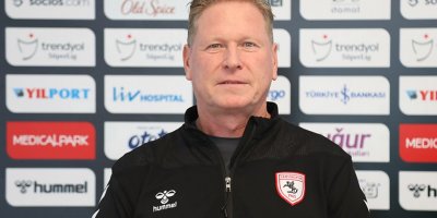 Samsunspor Teknik Direktörü Markus Gisdol: 'Kazandığımız için çok mutluyuz'