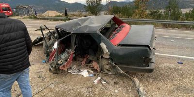 Otomobil hurdaya döndü: 1’i ağır 5 yaralı