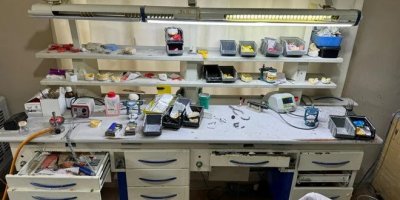 Adana’da kaçak diş kliniğine operasyon: 7 gözaltı