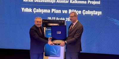Adana’ya tarımsal alanda en fazla faaliyet yapan il ödülü