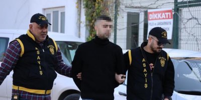 Adana’da Starbucks’a silahlı saldırı yapan şüpheli tutuklandı