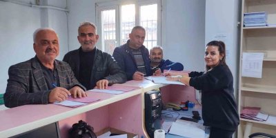 Ekipler çiftçiler için hafta sonu bile çalışıyor