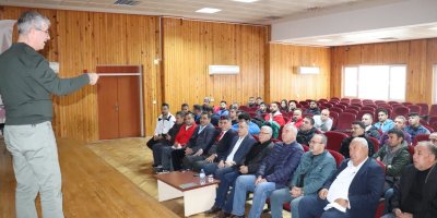 Adana'da güreş semineri yapıldı