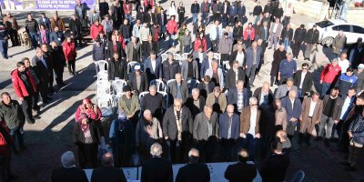 Şehit Asteğmen Mustafa Fehmi Kubilay, memleketi Kozan’da, adına yapılan parktaki anıtı önünde anıldı