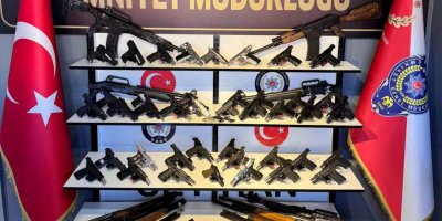 Seyhan polisi 58 ruhsatsız silah ele geçirdi, 12 kişi tutuklandı