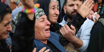 Elektrikli soba faciasında hayatını kaybeden anne, baba ve ikiz çocukları toprağa verildi