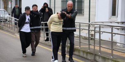 Adana’da “Baygaralar” çetesinin 2 firari üyesi çiftlik evinde yakalandı