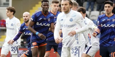 Şimşekler deplasmandan puanla döndü