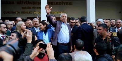 Zeydan Karalar, Adanalıları taş bina önüne davet etti