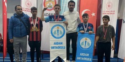 Akdam Ortaokulu, Türkiye Yarı Finallerinde Adana'yı Temsil Edecek