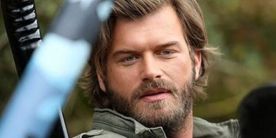 Adanalı Kıvanç Tatlıtuğ ile ağabeyi Cem Tatlıtuğ’un “Kardeşlik” paylaşımına yorum yağdı!