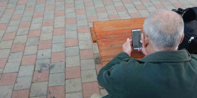 Telefon dolandırıcıları emekli adamı 41 bin TL borçlandırdı