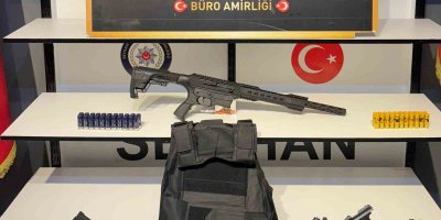 Adana’da 7 ruhsatsız silah ele geçirildi, 3 kişi gözaltına alındı