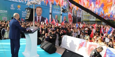 Halil Nacar'dan Yüreğir'de gövde gösterisi