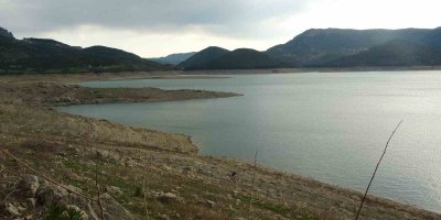 Kozan Barajı’nda su seviyesi yüzde 28’e düştü