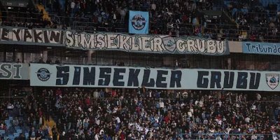 Adana Demirspor taraftarı takımını yalnız bırakmadı! On binlerce kişi tribünleri doldurdu