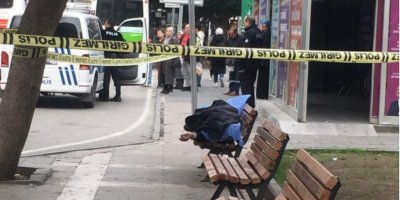 Adana Valiliği'nden bankta ölü bulunan şahısla ilgili açıklama