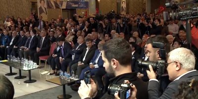 Akşener Adana’da dindar ve seküler tanımı yaptı