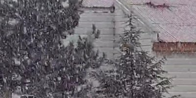 Tufanbeyli’ye Mart ayında lapa lapa kar yağdı