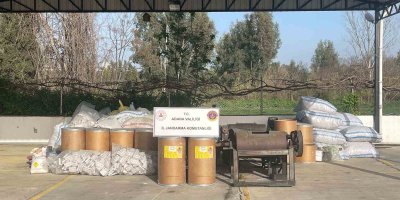 Adana’da kaçak havai fişek üretimine 2 gözaltı