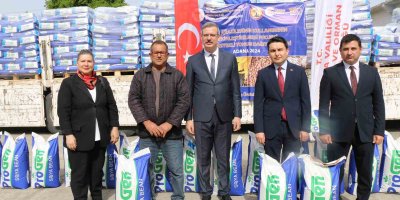 Adana’da 22 ton soya tohumu dağıtıldı
