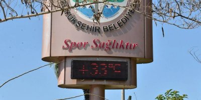 Adana 33 dereceyi gördü, parklar doldu