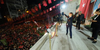 Seyhan'ın ilk kadın belediye başkanı Oya Tekin: Hep birlikte kazandık