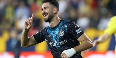 Deneyimli Orta Saha Oyuncusu Emre Akbaba Trabzonspor'a Transfer Olabilir