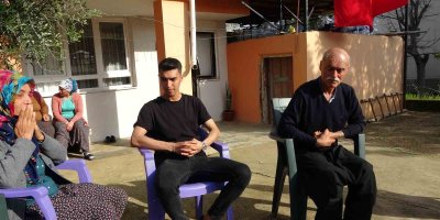 Depremde polis oğlunu kaybeden Duran ailesinin zorlu bayramı