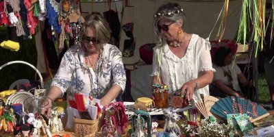 Bu standın tüm kazancı sokak hayvanlarına