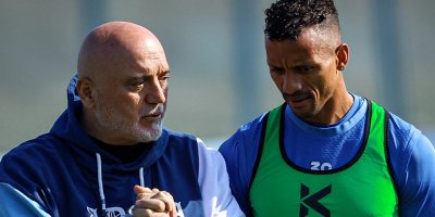 Hikmet Karaman istemedi Nani gidiyor