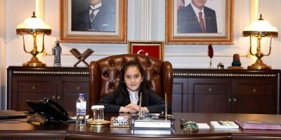 Çocuk Vali Şimşek, "Yüzme havuzu sayısı artırılsın çocuklar boğulmasın"