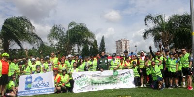 Adana'da bisiklet tutkunları ‘Sağlığın keyfini bisikletle sürelim’ sloganıyla pedalları çevirdi