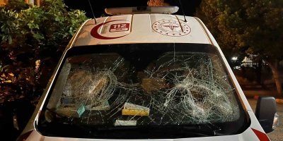 Adana'da sağlık çalışanlarına kürekli saldırı