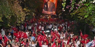 Adana; Mustafa Kemal Atatürk'ün yolunda yürüyor