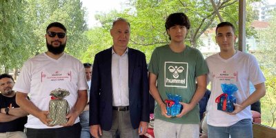 Biri boğulma tehlikesi atlatınca diğeri de basketbol oynarken bayılınca sigarayı bıraktı