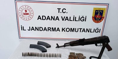 Adana’da bir uzun namlulu tüfek ele geçirilirken 2 kişi de yakalandı