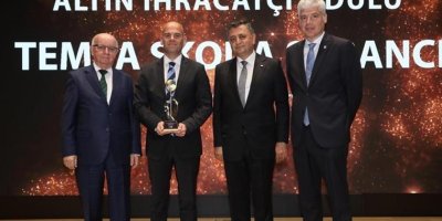TEMSA Altın İhracatçı Ödülü'ne layık görüldü.
