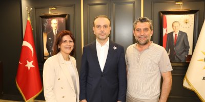 AK Parti Adana teşkilatından kan bağışı