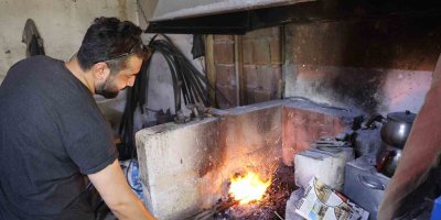 Tescilli Tapan bıçaklarının ustası sosyolog