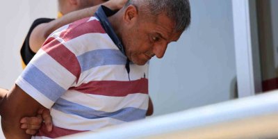 Mühür bozma suçundan aranıyordu, evinde cephanelik çıktı